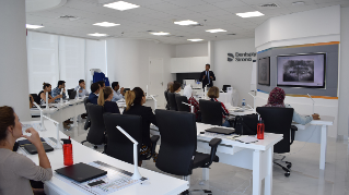 Sidexis training in an international Dental Academy