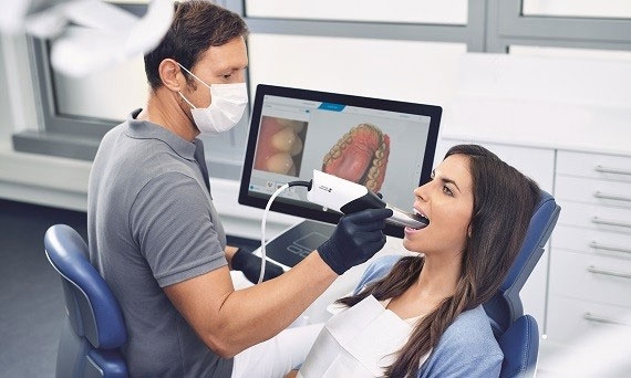 Dentist scanning