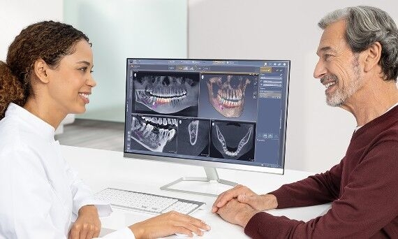Patient consultation regarding 3D imaging