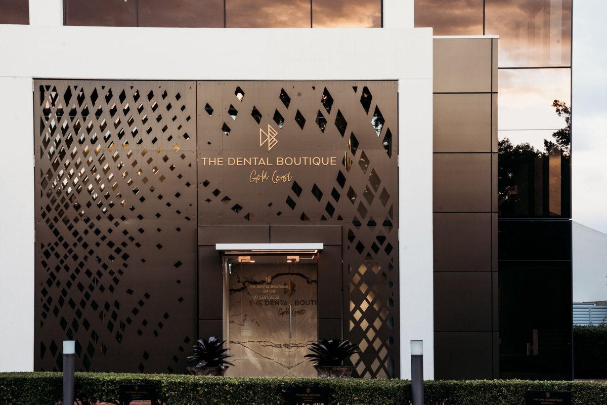 Entrance of the dental practice.